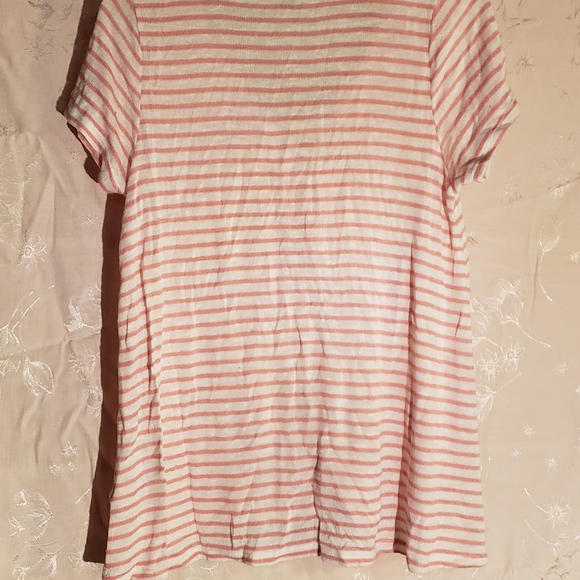 Drawstring neck t-shirt - Picture 2 of 2